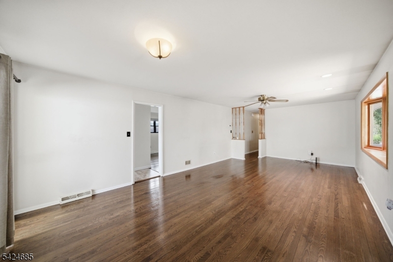 15 Sunnyhill Road Dover, NJ 07801 - Photo 5 of 40