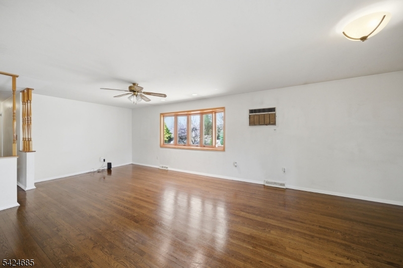 15 Sunnyhill Road Dover, NJ 07801 - Photo 6 of 40