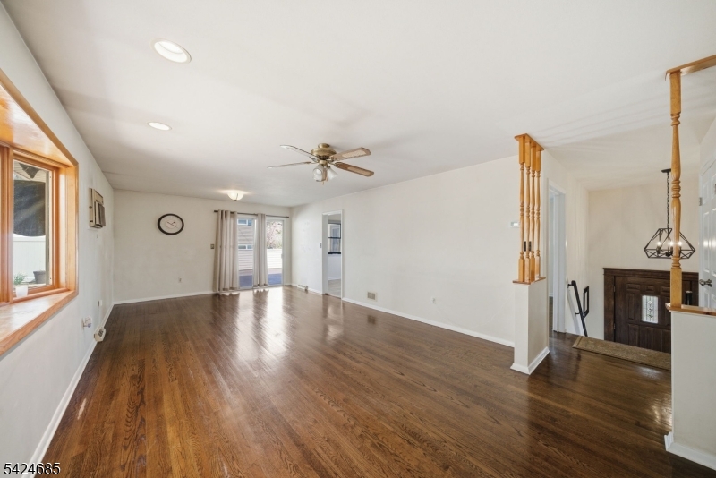 15 Sunnyhill Road Dover, NJ 07801 - Photo 8 of 40