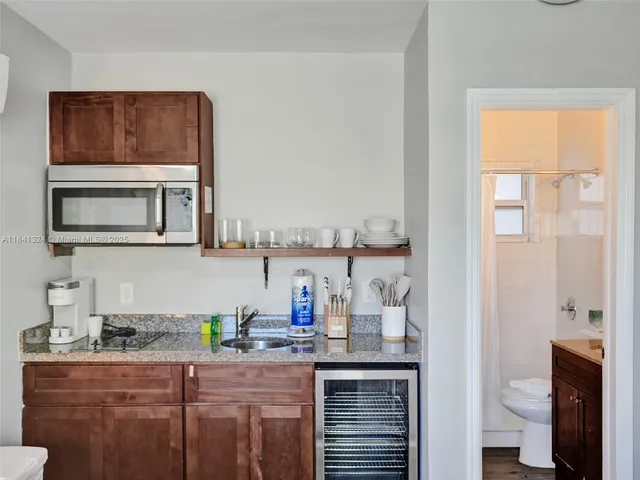 $2,950,000 | 3204-3208 Northeast 9th Street, Pompano Beach, FL 33062