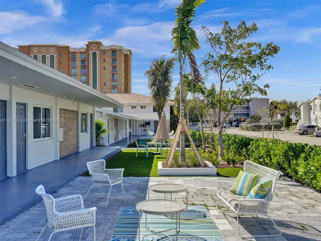 $2,950,000 | 3204-3208 Northeast 9th Street, Pompano Beach, FL 33062