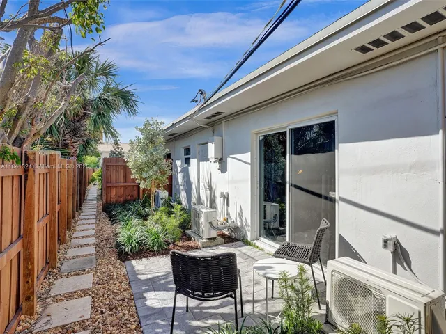 $2,950,000 | 3204-3208 Northeast 9th Street, Pompano Beach, FL 33062