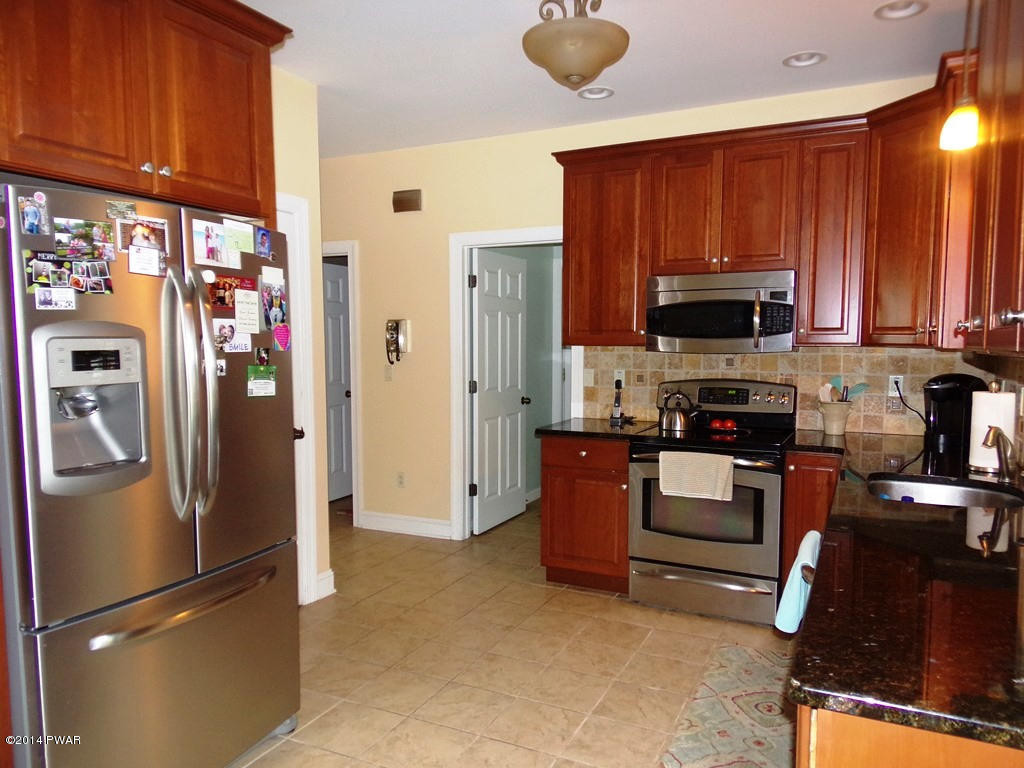 529 Cortez Road Lake Ariel, PA 18436 - Photo 12 of 31 Gallery Image 12