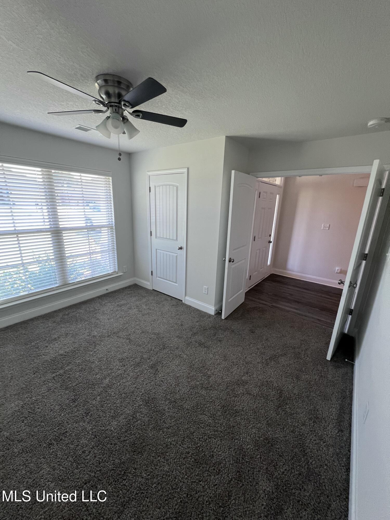 2532 Rutherford Drive Southaven, MS 38672 - Photo 11 of 18 Front Bedroom