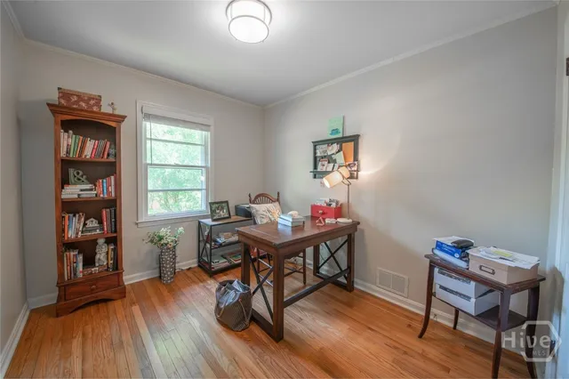 $2,200 | 180 Sherwood Drive, Athens, GA 30606