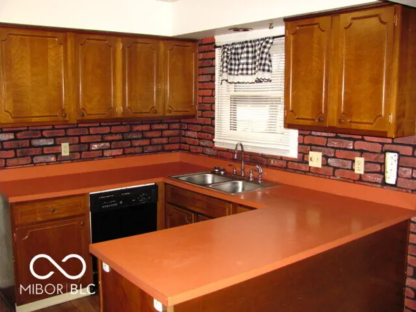 $234,900 | 8222 Forsythia Circle, Indianapolis, IN 46219