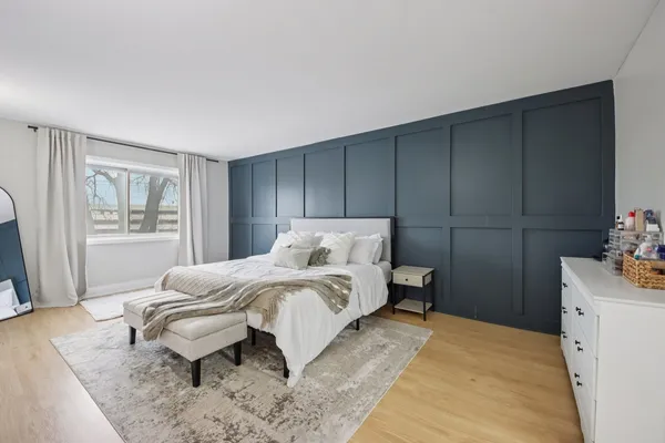 $325,000 | 4949 Golf Road, Unit 308, Skokie, IL 60077