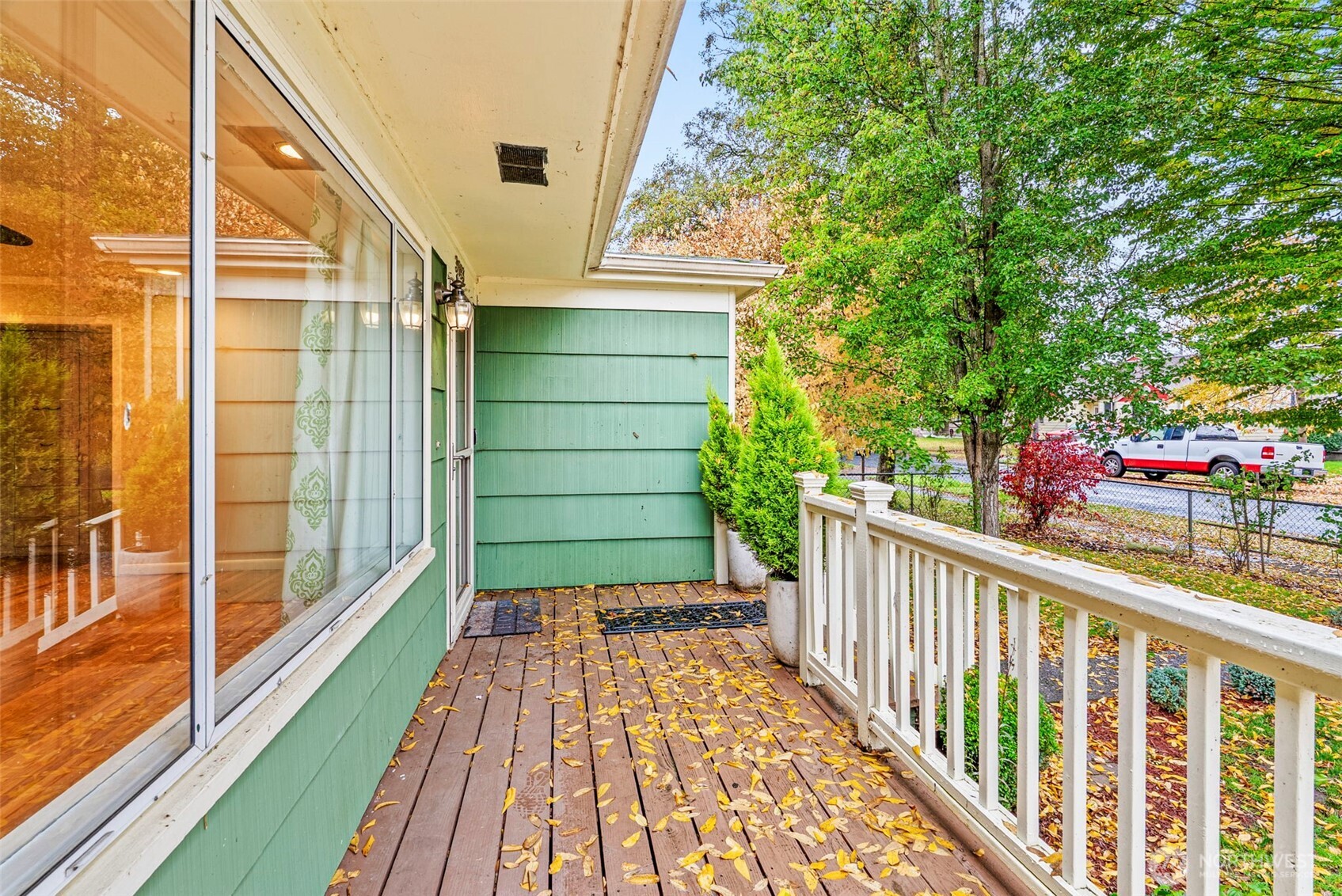 3053 Fir Street Longview, WA 98632 - Photo 2 of 20 a view of a balcony with wooden floor