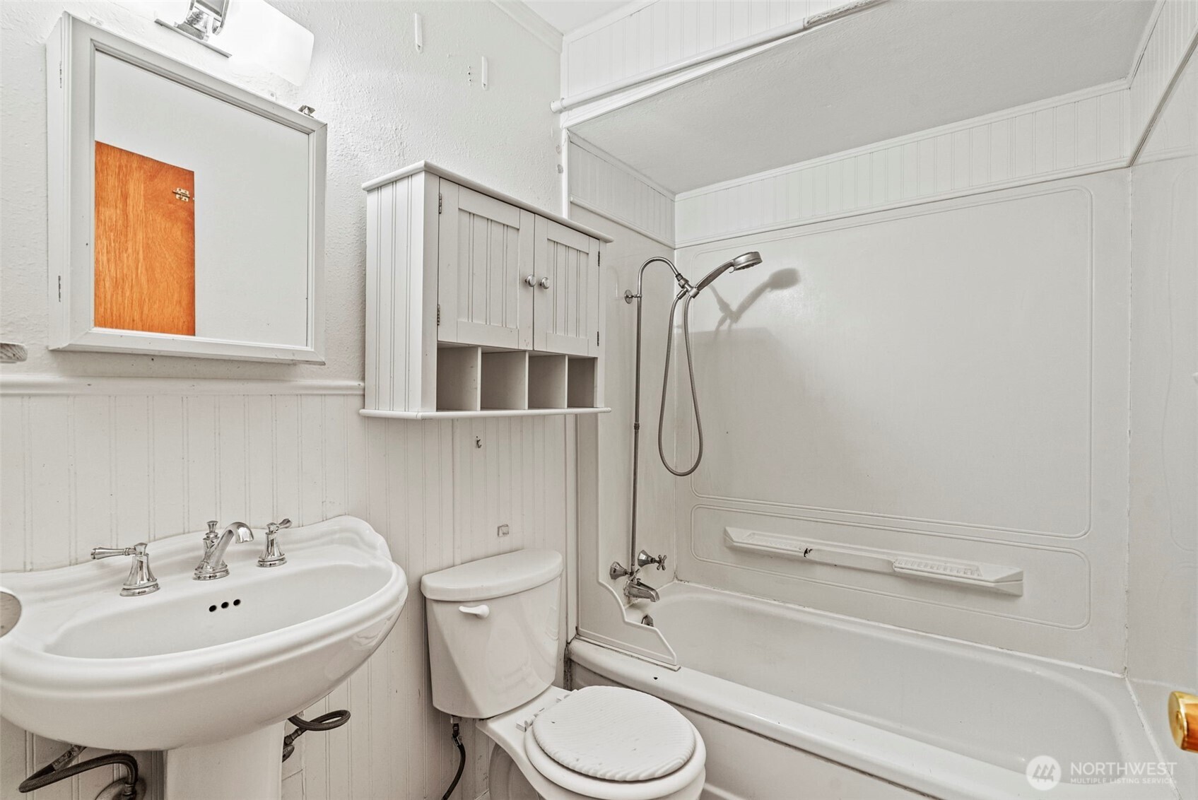 3053 Fir Street Longview, WA 98632 - Photo 7 of 20 a bathroom with a sink toilet and shower