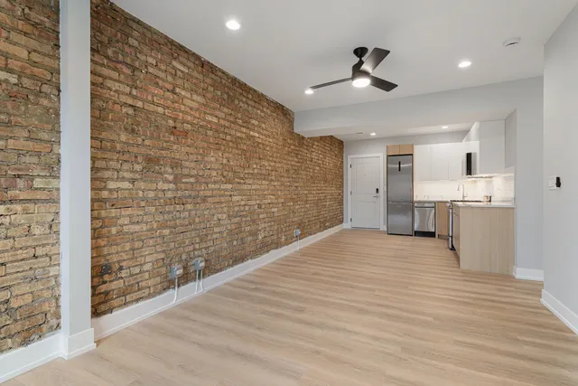 $2,123 | 1556 West Juneway Terrace, Unit 3O, Chicago, IL 60626