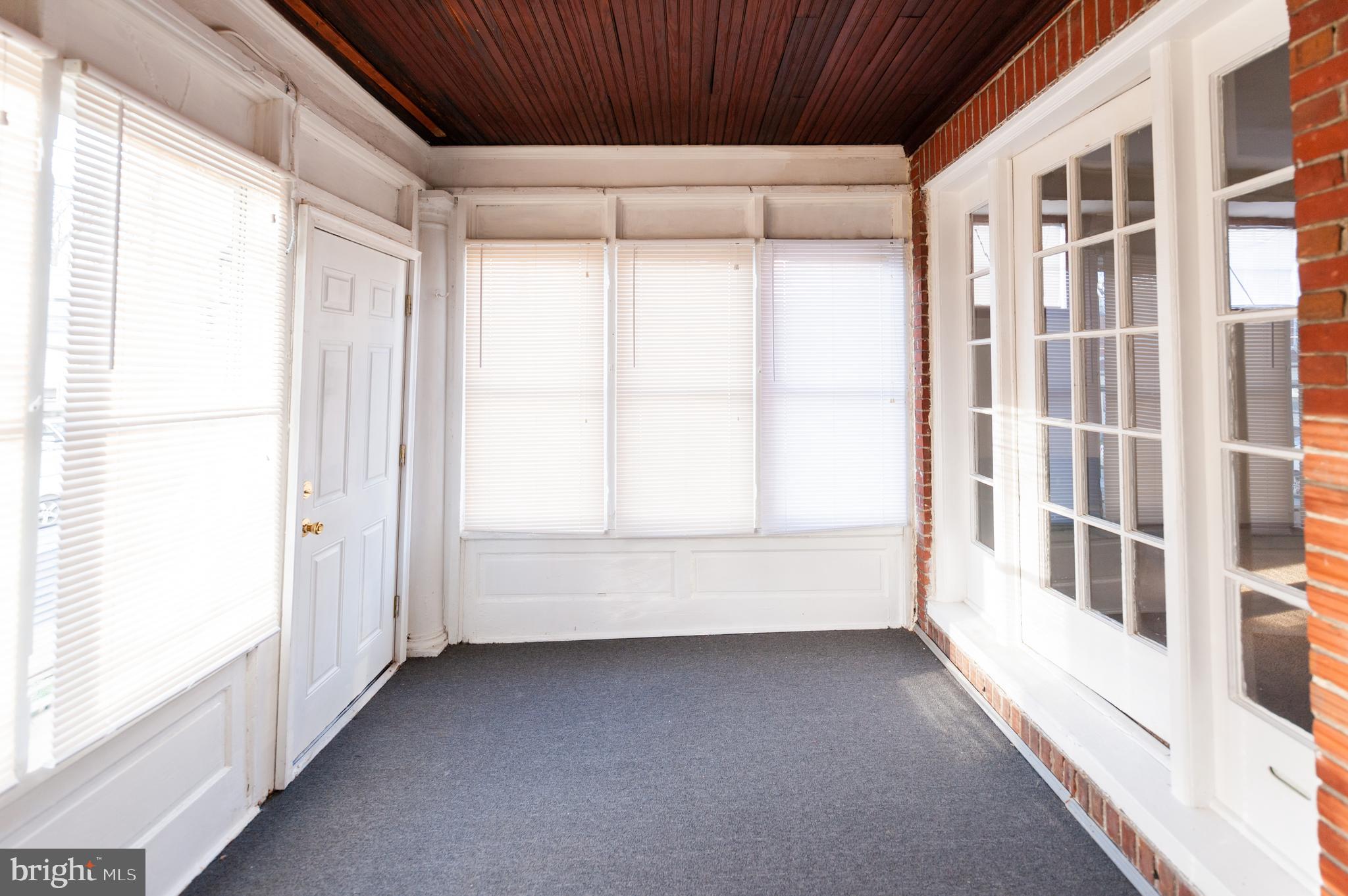 11 Rhodes Avenue Darby, PA 19023 - Photo 4 of 20 Enclosed Porch