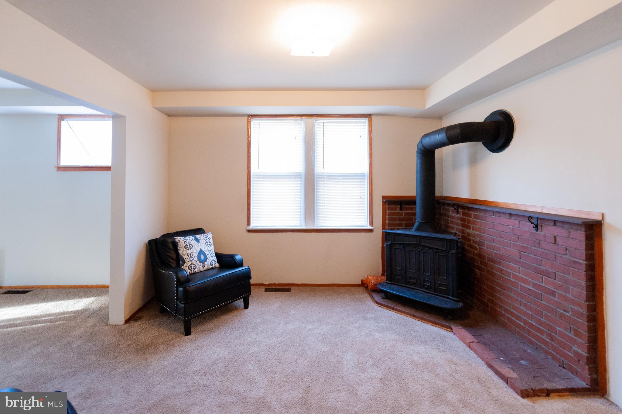 11 Rhodes Avenue Darby, PA 19023 - Photo 9 of 20 Gallery Image 9