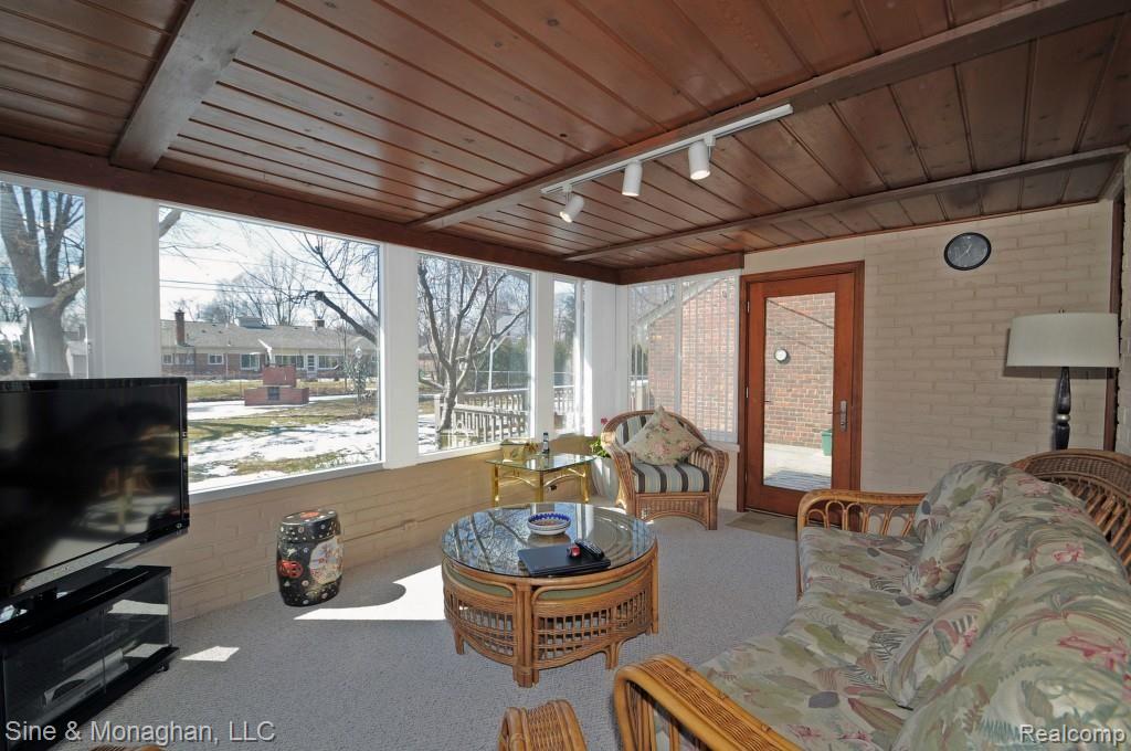 1463 North Renaud Road Grosse Pointe, MI 48236 - Photo 13 of 34 13.jpg