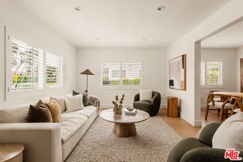 $1,995,000 | 6350 West 80th Place, Los Angeles, CA 90045
