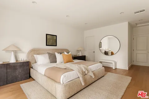 $1,995,000 | 6350 West 80th Place, Los Angeles, CA 90045