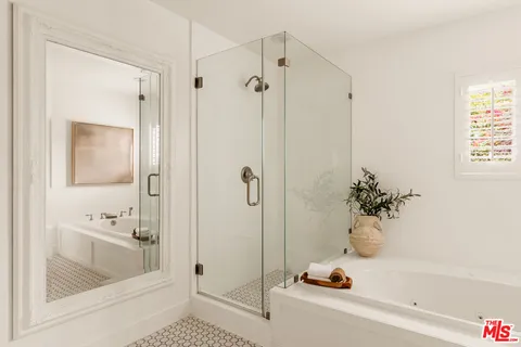 $1,995,000 | 6350 West 80th Place, Los Angeles, CA 90045