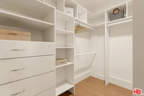 $1,995,000 | 6350 West 80th Place, Los Angeles, CA 90045