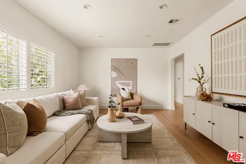 $1,995,000 | 6350 West 80th Place, Los Angeles, CA 90045