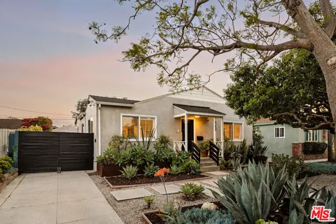 $1,995,000 | 6350 West 80th Place, Los Angeles, CA 90045