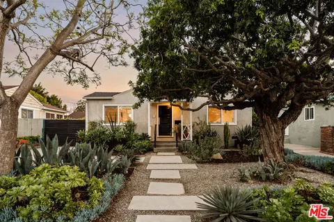 $1,995,000 | 6350 West 80th Place, Los Angeles, CA 90045