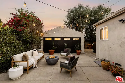 $1,995,000 | 6350 West 80th Place, Los Angeles, CA 90045