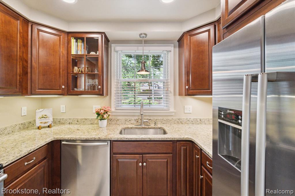 2351 Earlmont Road Berkley, MI 48072 - Photo 16 of 31 Gallery Image 16