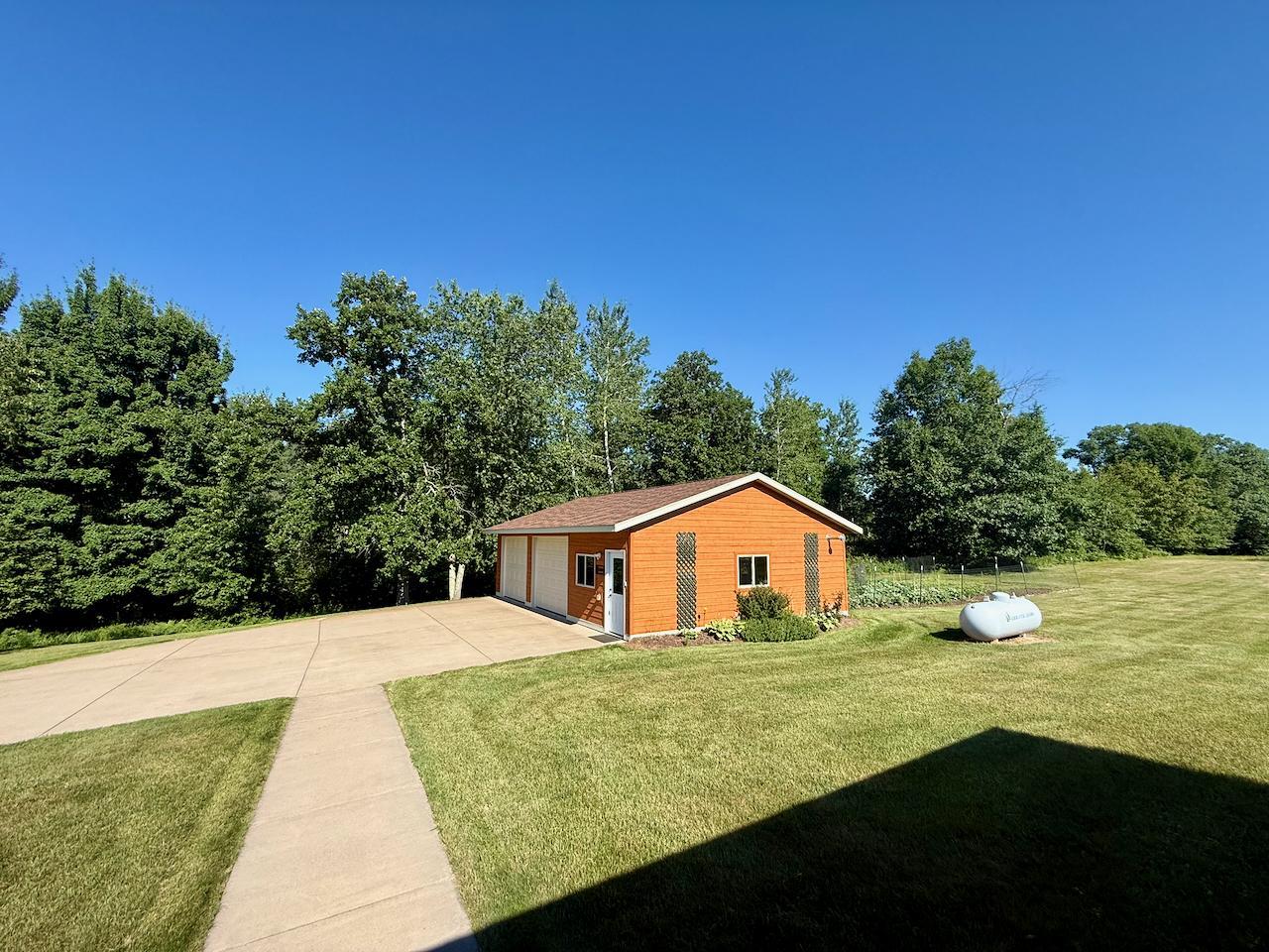 38252 Cloverdale Road Hinckley, MN 55037 - Photo 6 of 54