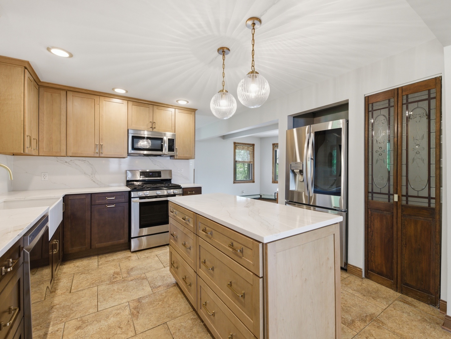 19W681 109th Street Lemont, IL 60439 - Photo 5 of 39