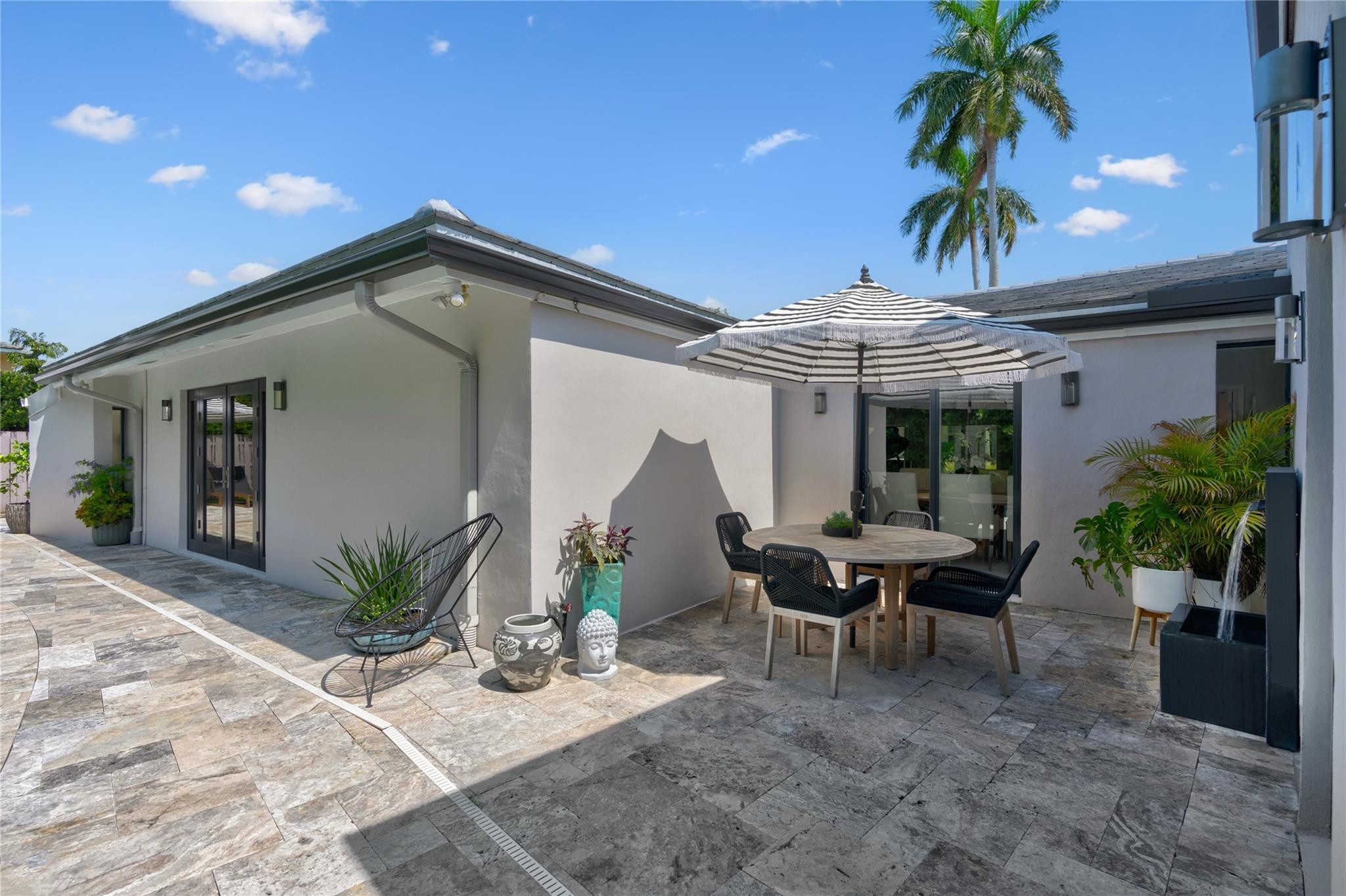 34 Cayuga Road Sea Ranch Lakes, FL 33308 - Photo 10 of 41 Photo 10