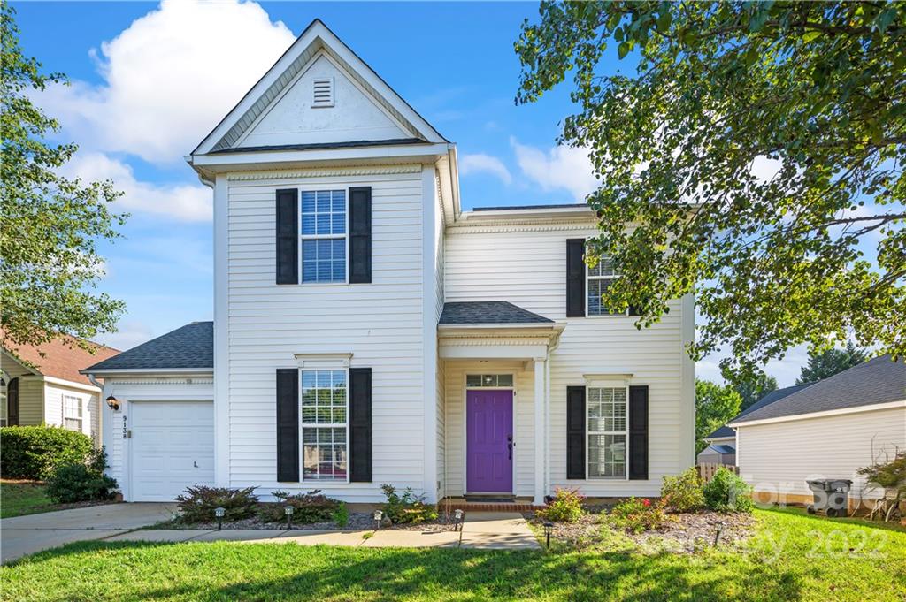 9138 Foggy Meadow Road Charlotte, NC 28269 - Photo 2 of 36