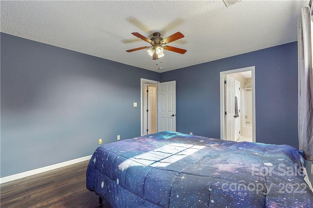 9138 Foggy Meadow Road Charlotte, NC 28269 - Photo 21 of 36