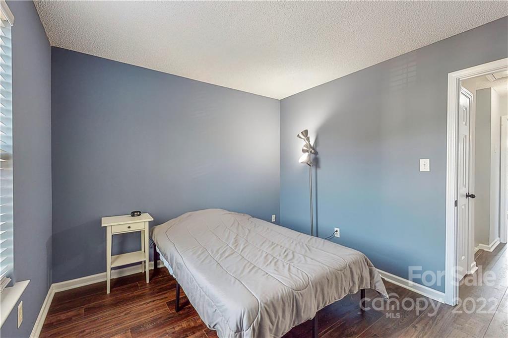 9138 Foggy Meadow Road Charlotte, NC 28269 - Photo 31 of 36