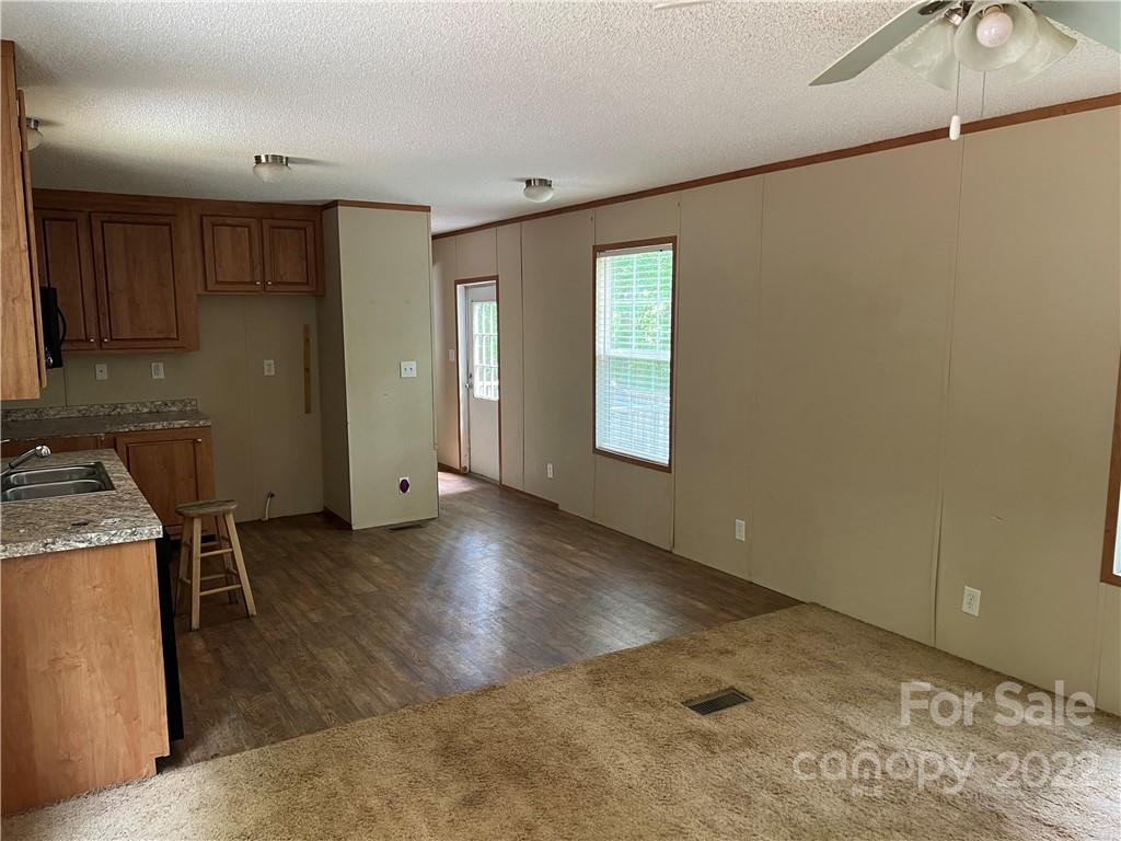 367 Patriots Way Clover, SC 29710 - Photo 10 of 11 Gallery Image 10