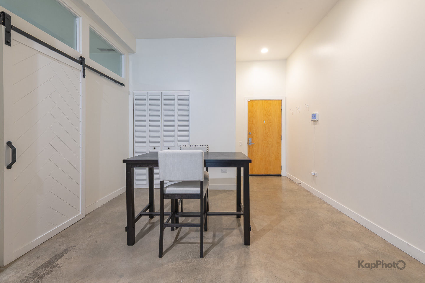 949 West Madison Street, Unit 207 Chicago, IL 60607 - Photo 11 of 26