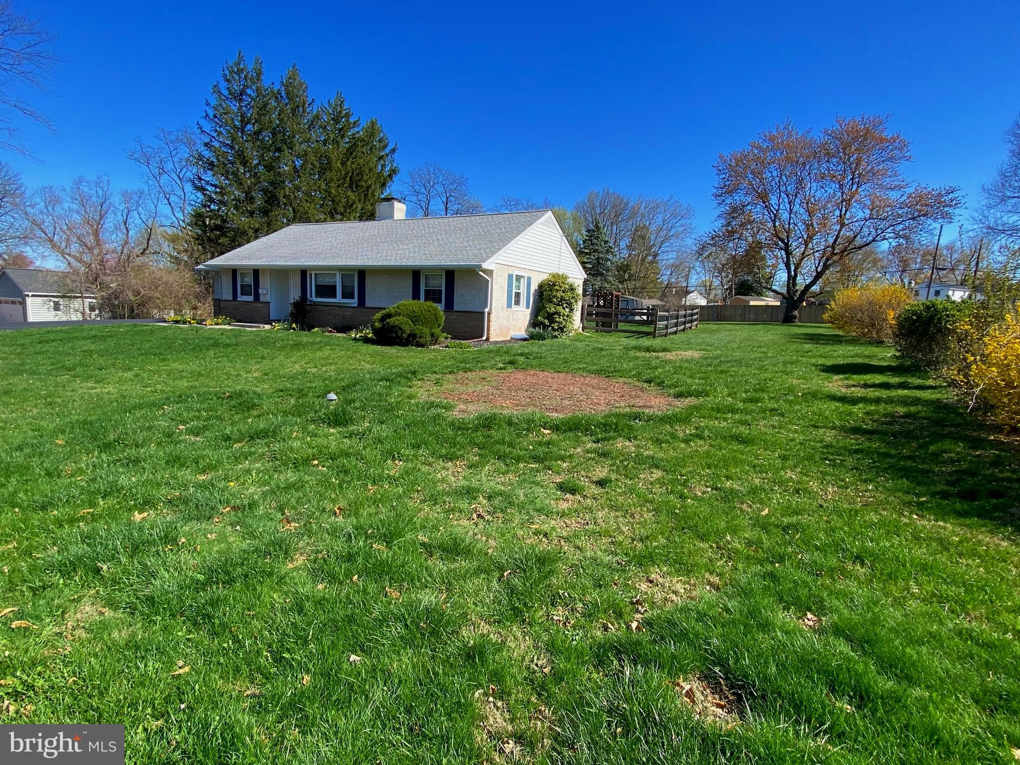 1022 Sparrow Road Norristown, PA 19403 - Photo 3 of 35 Gallery Image 3