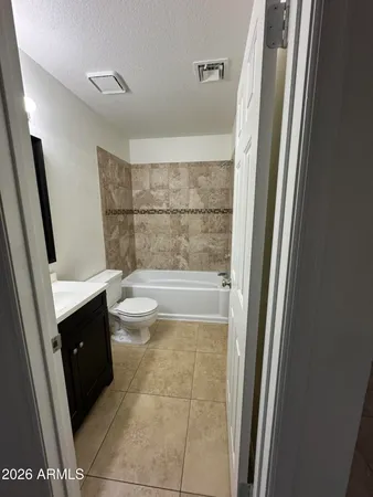 $349,900 | 401 South Seawynds Boulevard, Gilbert, AZ 85233