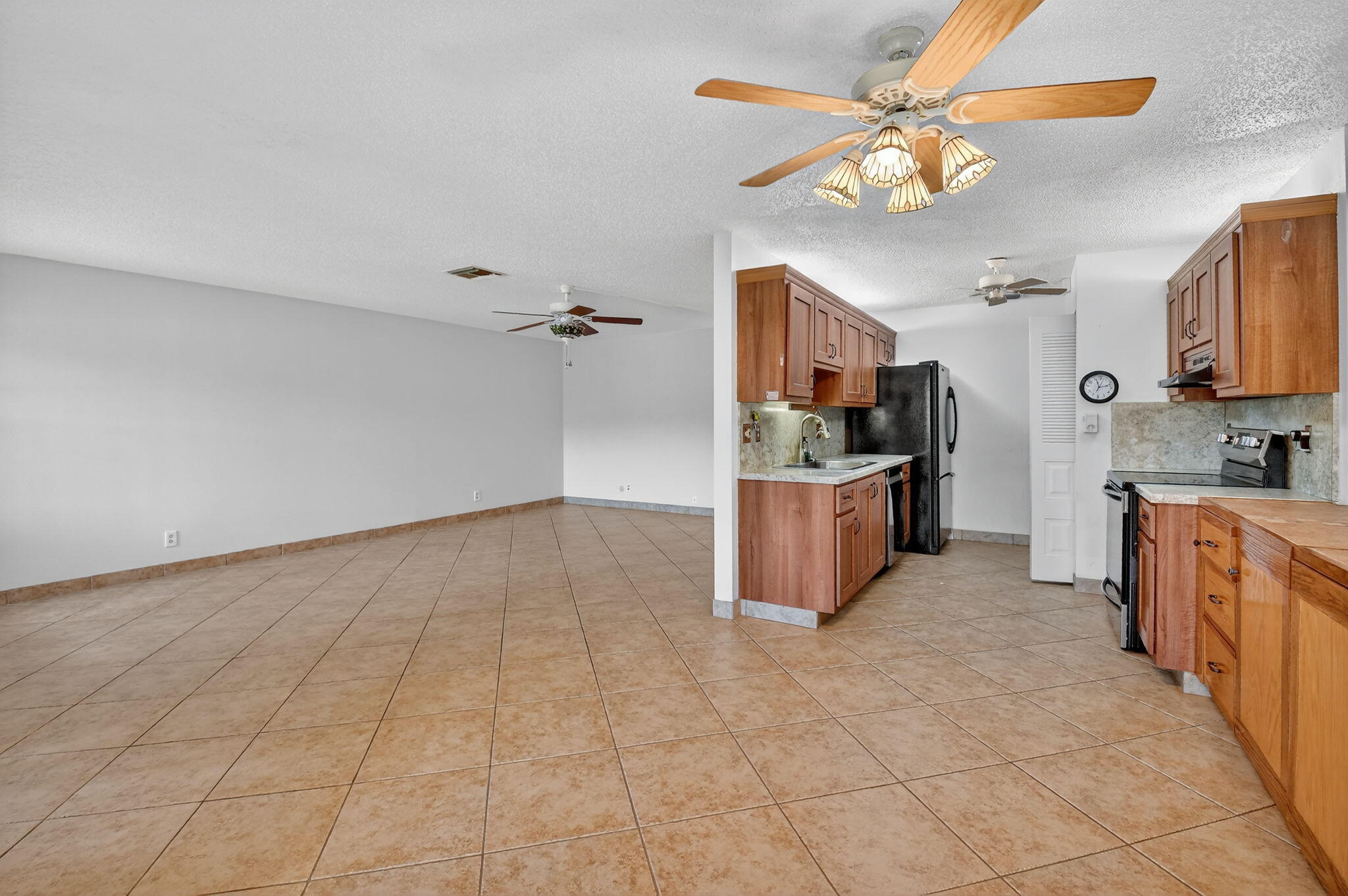 5775 Wanda Lane Delray Beach, FL 33484 - Photo 11 of 67 18-web-or-mls-DSC_4438