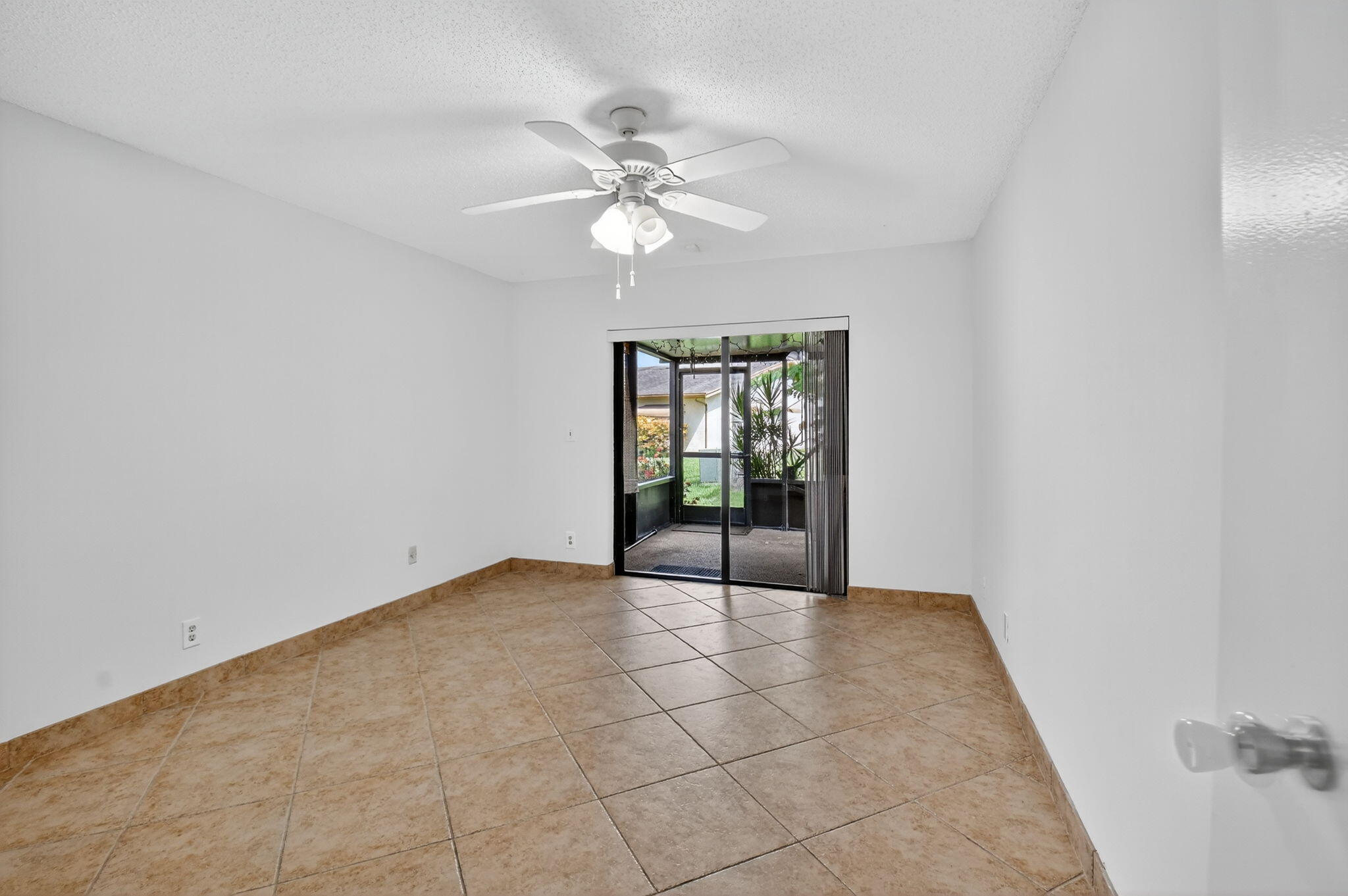 5775 Wanda Lane Delray Beach, FL 33484 - Photo 20 of 67 20-web-or-mls-DSC_4327