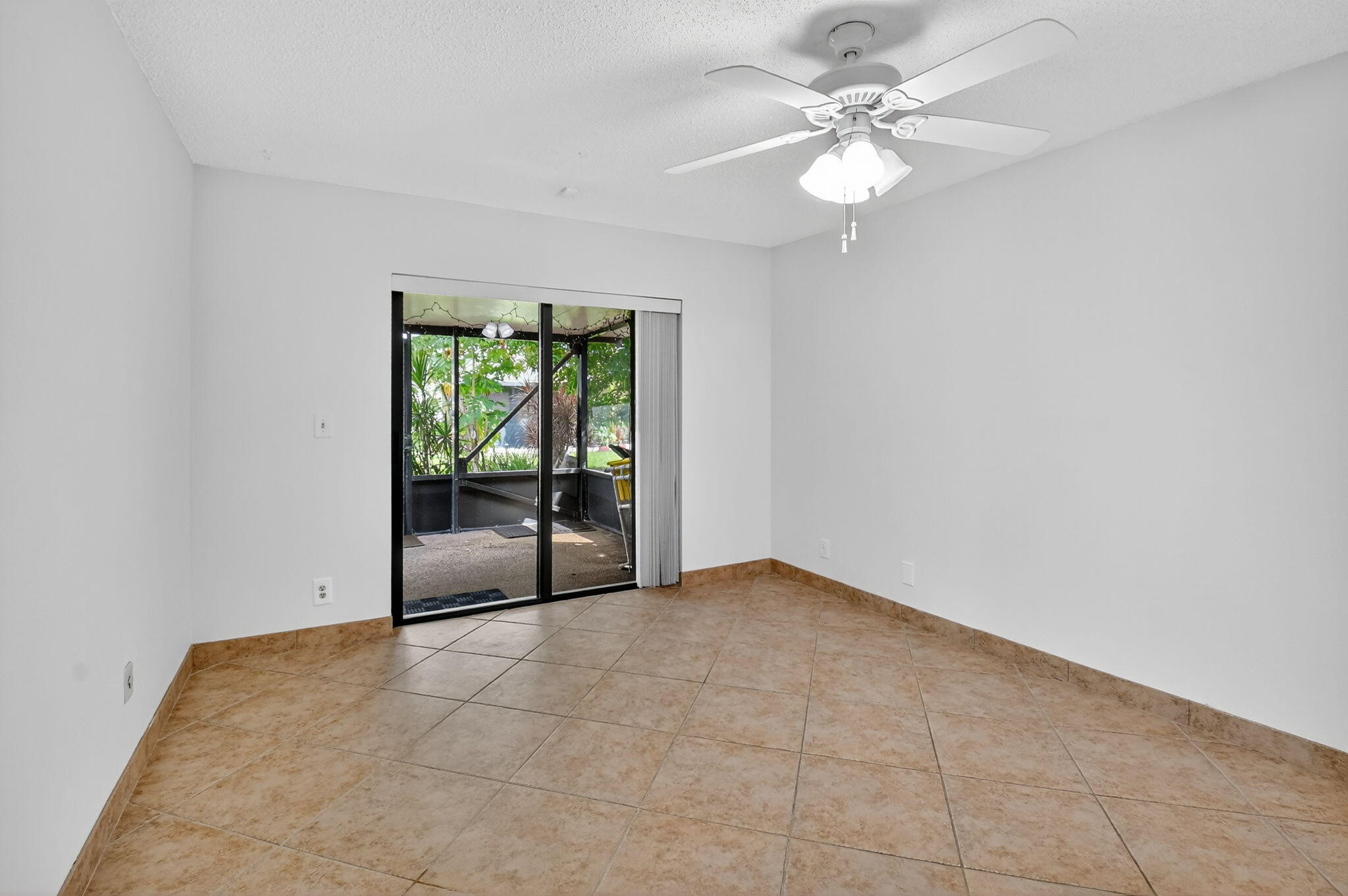 5775 Wanda Lane Delray Beach, FL 33484 - Photo 21 of 67 23-web-or-mls-DSC_4335