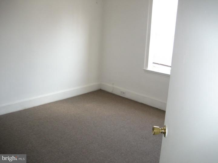 3084 South Congress Road Camden, NJ 08104 - Photo 16 of 18 Bedroom