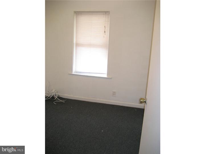 3084 South Congress Road Camden, NJ 08104 - Photo 17 of 18 Bedroom