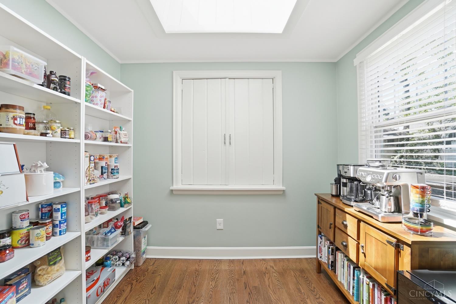 1325 Edwards Road Cincinnati, OH 45208 - Photo 15 of 43