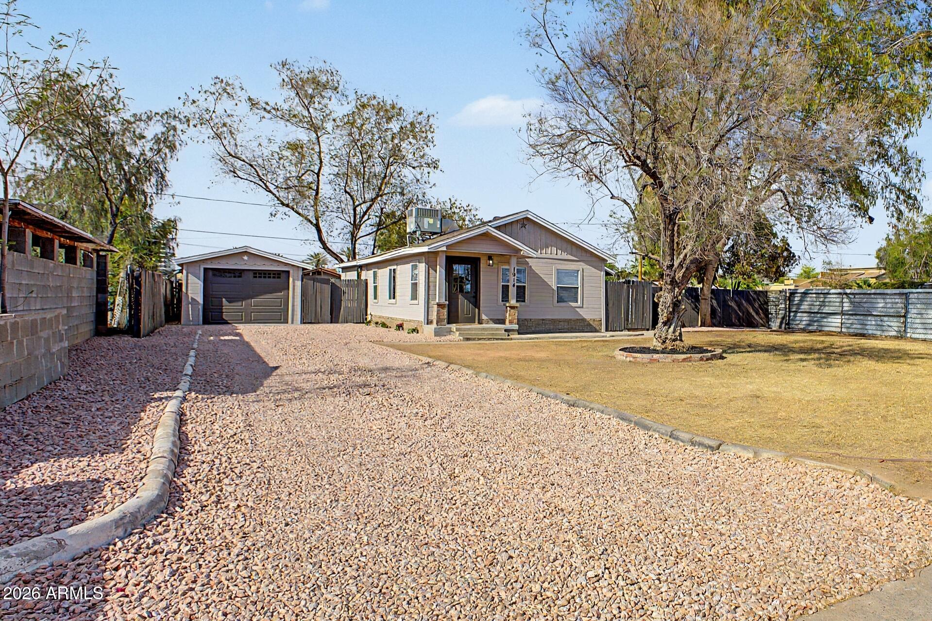 1914 East Monte Vista Road Phoenix, AZ 85006 - Photo 3 of 26 6 - Monte Vista