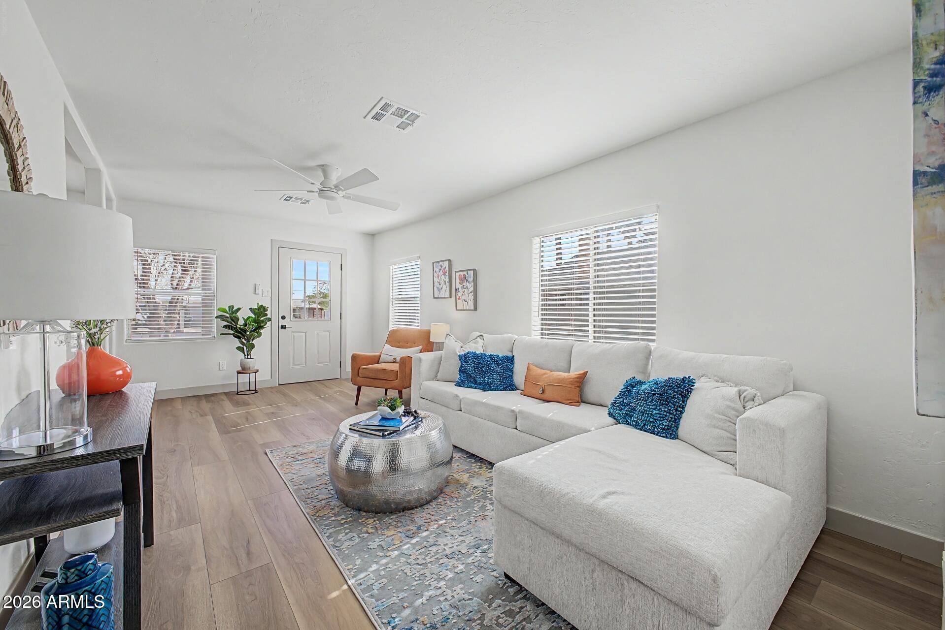 1914 East Monte Vista Road Phoenix, AZ 85006 - Photo 6 of 26 9 - Monte Vista