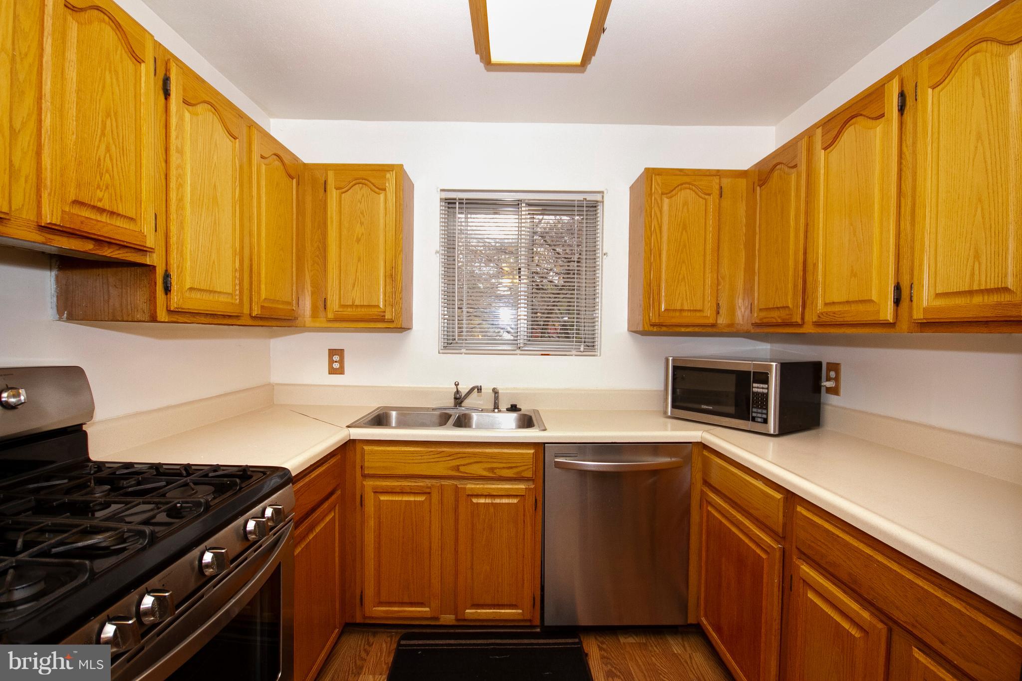 4213 Haycoke Road Baltimore, MD 21236 - Photo 5 of 30 BRIGHT KITCHEN FOR ANY CHEF