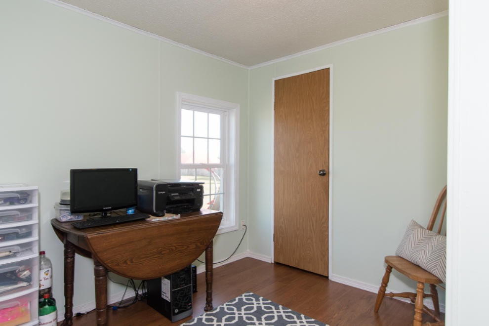 50147 Silver Street Three Rivers, MI 49093 - Photo 19 of 33 Office? Chill Space?
