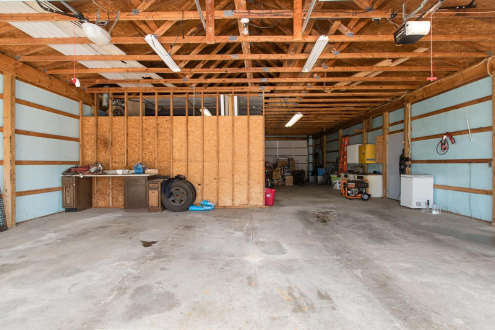 50147 Silver Street Three Rivers, MI 49093 - Photo 27 of 33 VERY clean