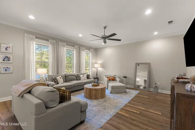 $379,999 | 20 Barkis Drive, Hattiesburg, MS 39402