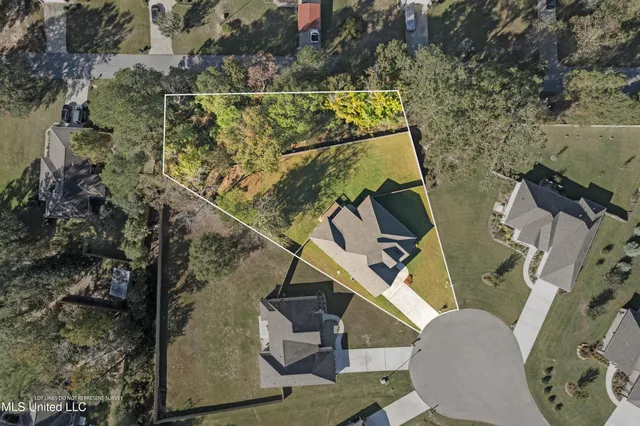 $379,999 | 20 Barkis Drive, Hattiesburg, MS 39402