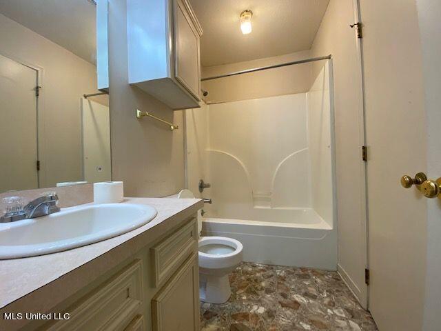 118 Hidden Crest Madison, MS 39110 - Photo 10 of 11 118 hidden crest hall bath 2